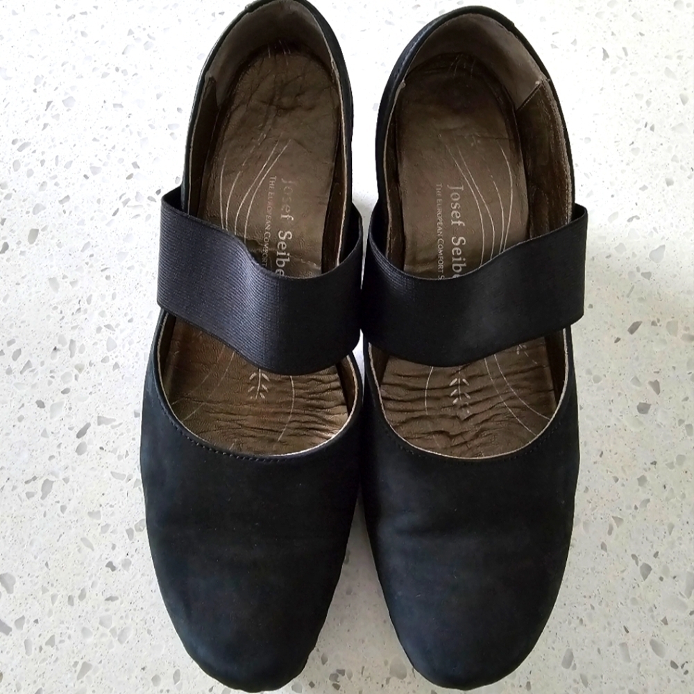 Josef Seibel Black Mary Jane Pumps sz 9-9.5 (40)